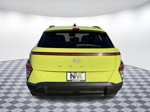 Used 2024 Hyundai Kona SEL image 4