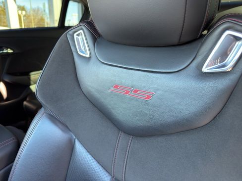 Used 2015 Chevrolet SS image 13