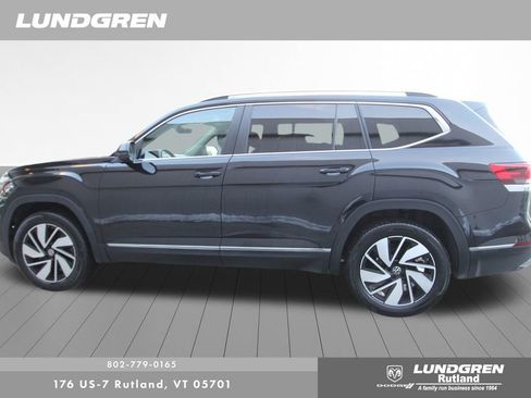 Certified 2025 Volkswagen Atlas SEL image 45
