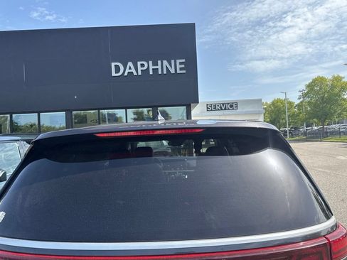 Used 2022 Kia Carnival LX FWD image 12