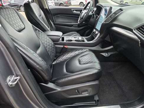 Used 2024 Ford Edge Titanium AWD/4WD image 10