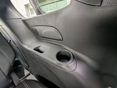 New 2026 Chrysler Pacifica Select FWD image 43