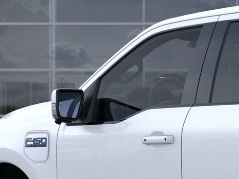 New 2025 Ford F150 Lightning Lariat image 20
