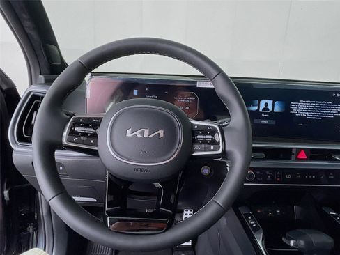 Certified 2024 Kia Sorento SX Prestige image 8