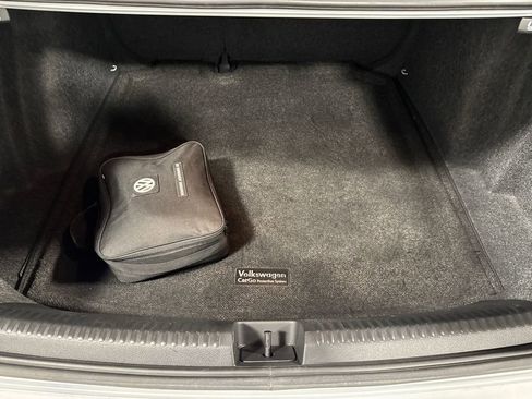 Used 2017 Volkswagen Jetta S w/ Jetta S Cold Weather Package FWD image 27