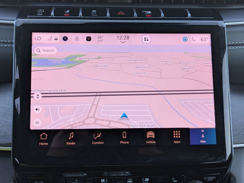 New 2025 Jeep Grand Cherokee Limited w/ Luxury Tech Group II AWD/4WD image 13