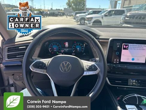 Used 2024 Volkswagen Atlas SE AWD/4WD image 13