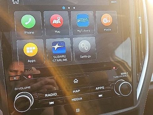 Used 2019 Subaru Crosstrek 2.0i Limited w/ Moonroof Package w/Navigation AWD/4WD image 8