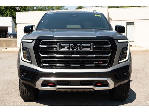 New 2026 GMC Yukon AT4 w/ AT4 Premium Plus Package AWD/4WD image 3