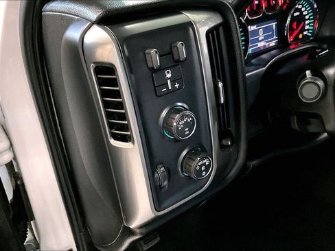 Used 2018 Chevrolet Silverado 1500 LT w/ LT Fleet Convenience Package image 9