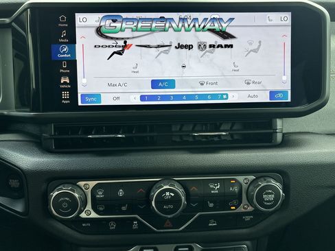 Used 2025 Jeep Wrangler Unlimited Sport AWD/4WD image 21