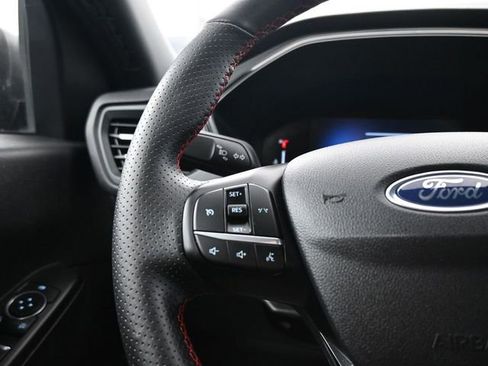 Used 2025 Ford Escape ST-Line image 15