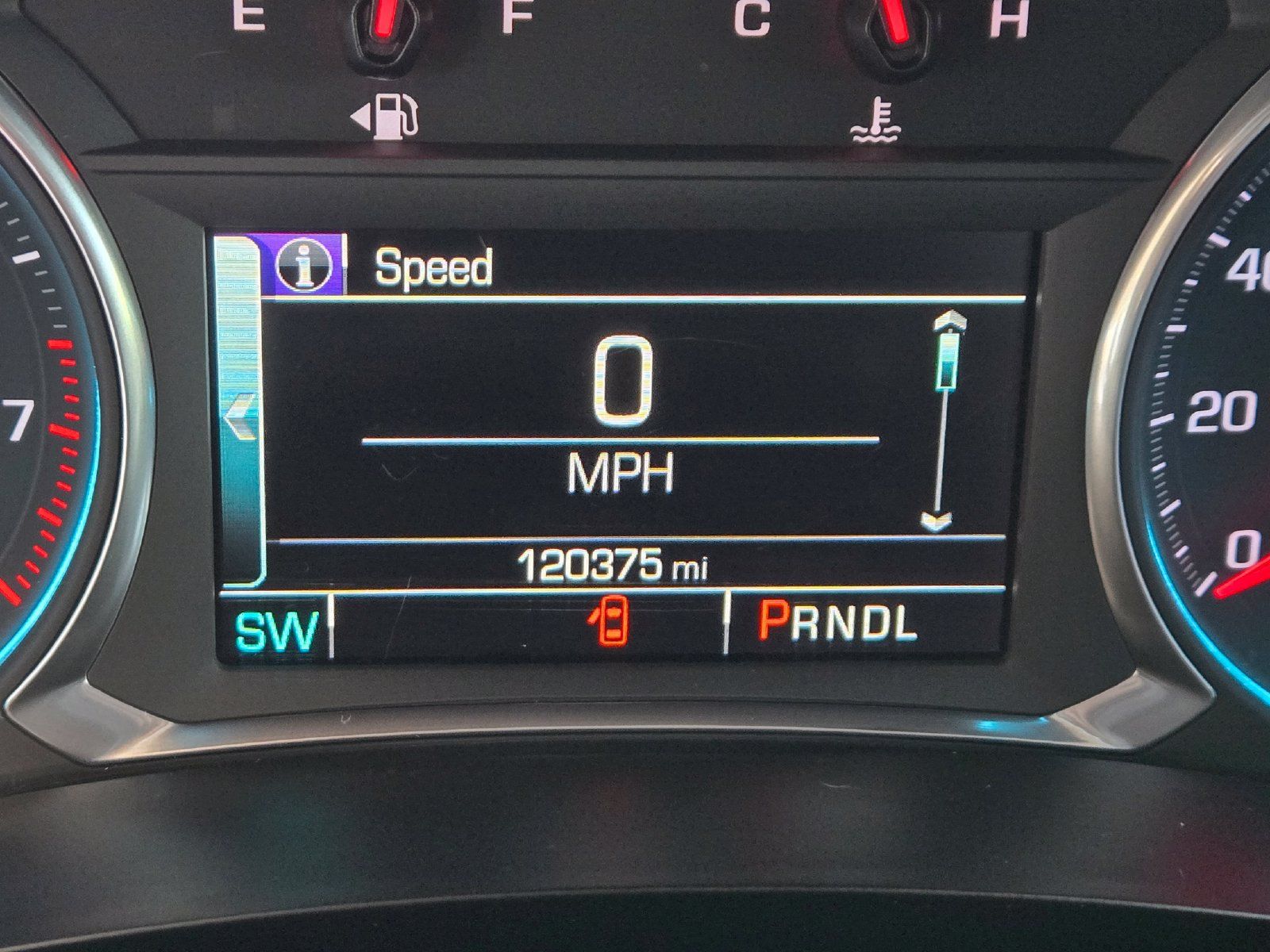 Used 2018 Chevrolet Traverse LT FWD image 14