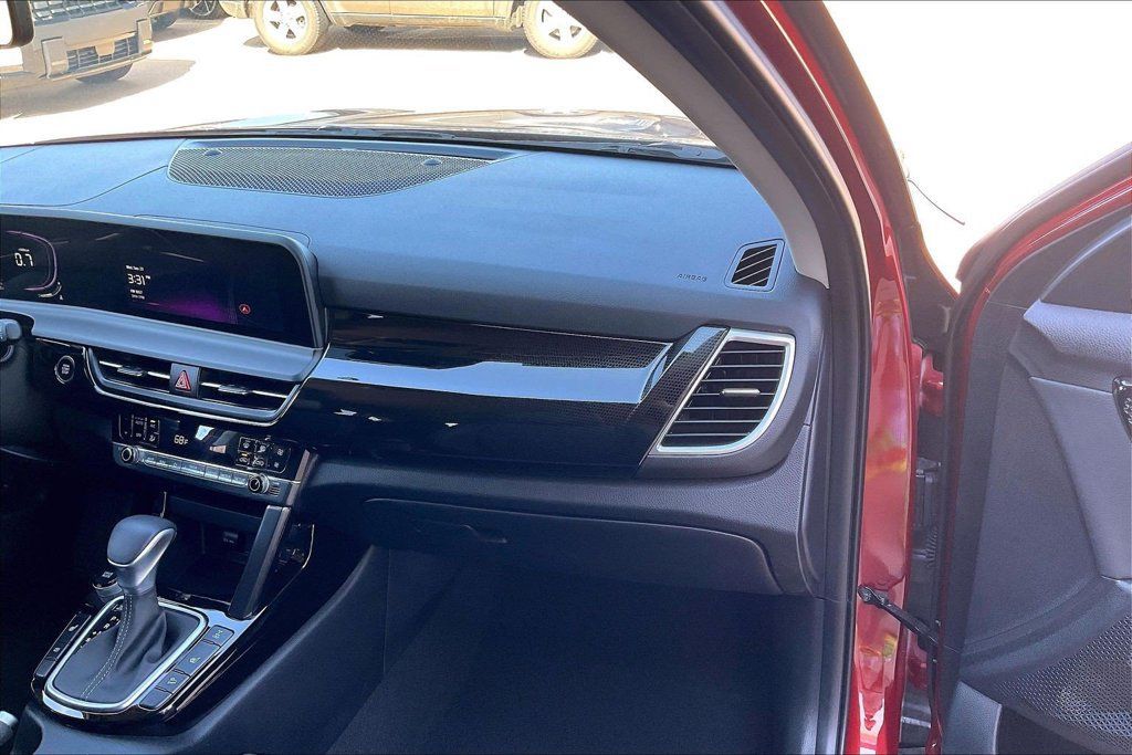 Used 2026 Kia Seltos S AWD/4WD image 16