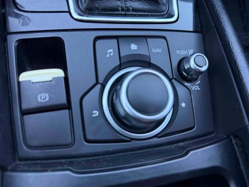 Used 2017 MAZDA MAZDA3 Sport FWD image 75