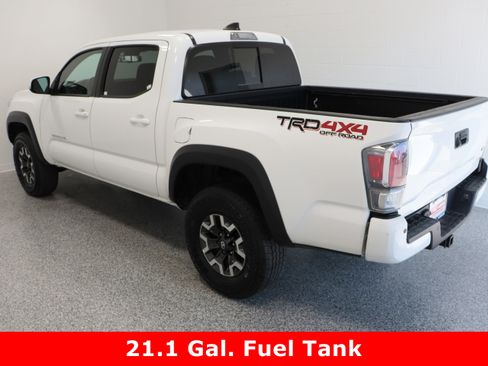 Used 2023 Toyota Tacoma TRD Off-Road w/ Technology Package image 9