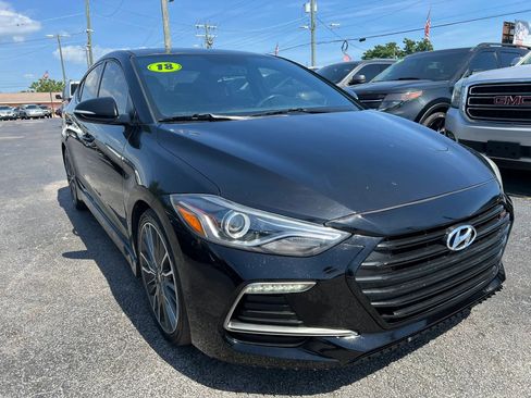 Used 2018 Hyundai Elantra Sport w/ Cargo Package FWD image 3