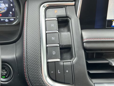 Used 2022 Chevrolet Tahoe RST w/ Luxury Package image 26