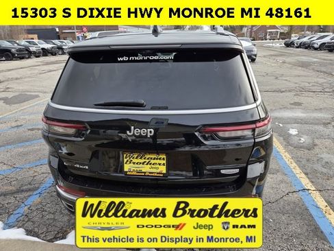 Used 2023 Jeep Grand Cherokee L Summit image 4