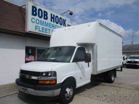 Used 2020 Chevrolet Express 4500 w/ Power Convenience Package image 1