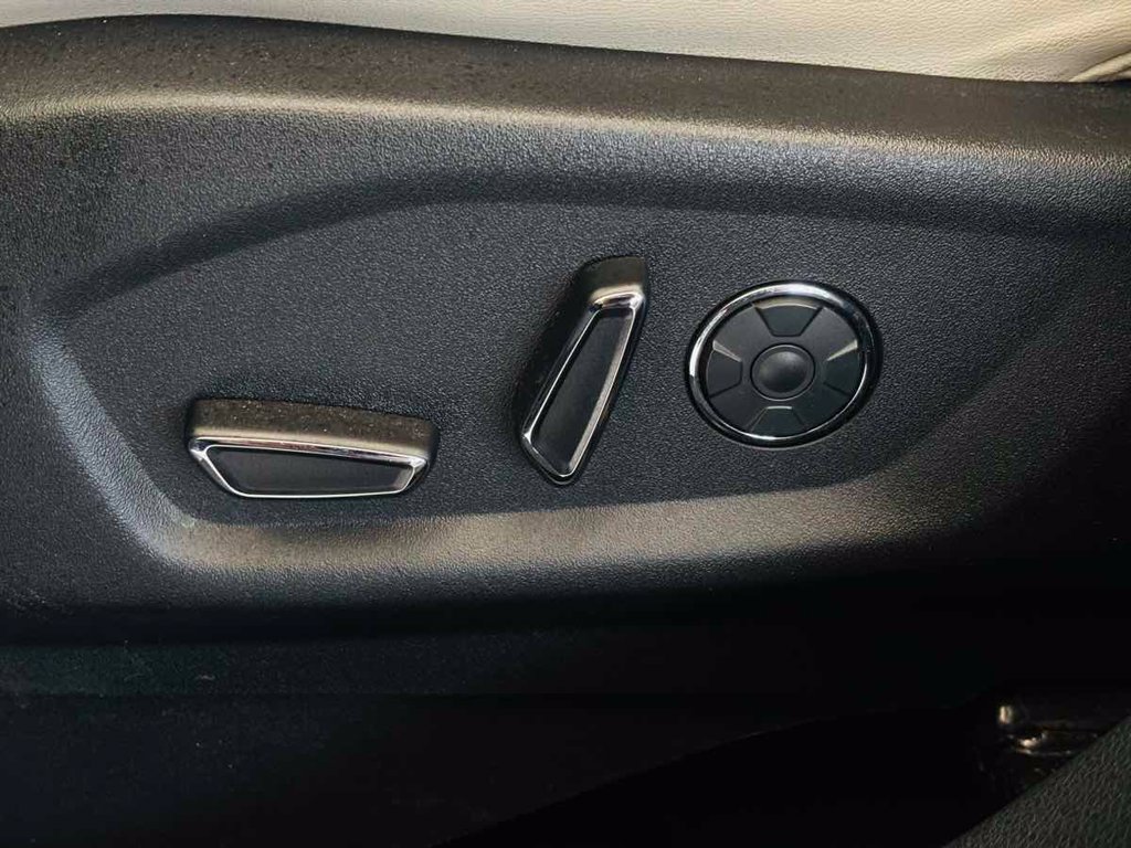 Used 2017 Ford Explorer Platinum AWD/4WD image 30