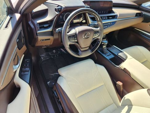 Used 2021 Lexus ES 350 Ultra Luxury w/ Accessory Package 2 FWD image 17