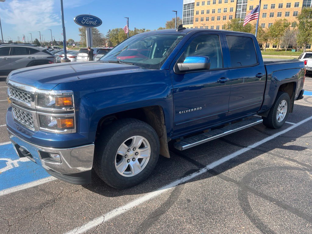 Used 2015 Chevrolet Silverado 1500 LT w/ All Star Edition AWD/4WD image 3