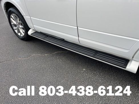 Used 2017 Ford Expedition Limited image 34