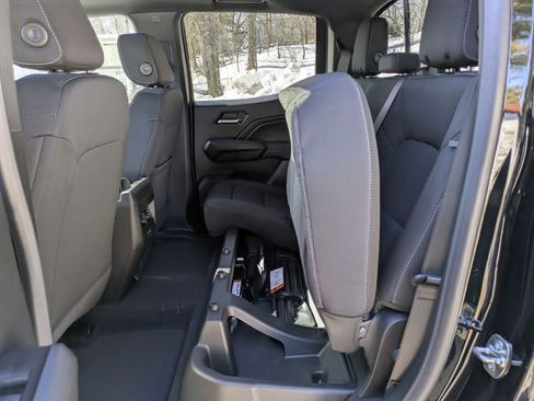 New 2026 GMC Canyon Elevation w/ Convenience Package image 33