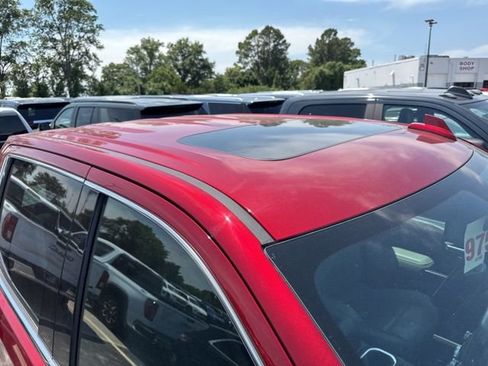 Used 2022 GMC Sierra 1500 SLT w/ SLT Premium Plus Package AWD/4WD image 12