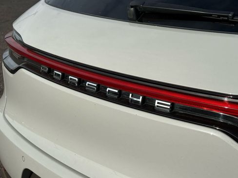Used 2020 Porsche Macan AWD/4WD image 8