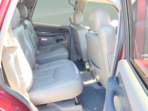 Used 2003 Chevrolet Tahoe LT RWD image 14