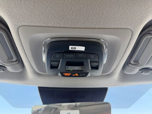 Used 2026 Toyota Corolla Cross XLE w/ Convenience Package image 27