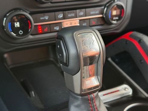 Used 2025 Ford Bronco Heritage Edition AWD/4WD image 31