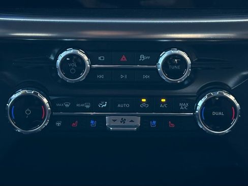 New 2025 Ford F150 King Ranch w/ FX4 Off-Road Package image 43