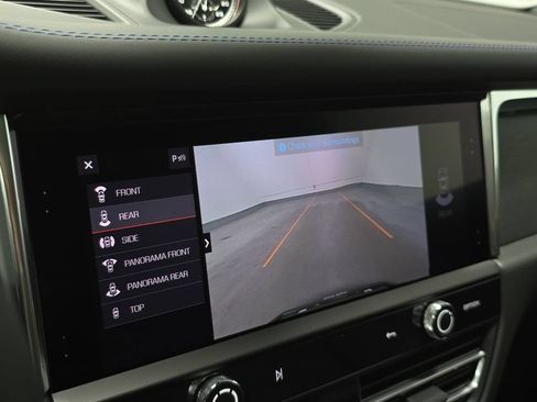 Certified 2026 Porsche Macan GTS AWD/4WD image 18