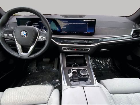 Used 2025 BMW X5 sDrive40i w/ Premium Package RWD image 16