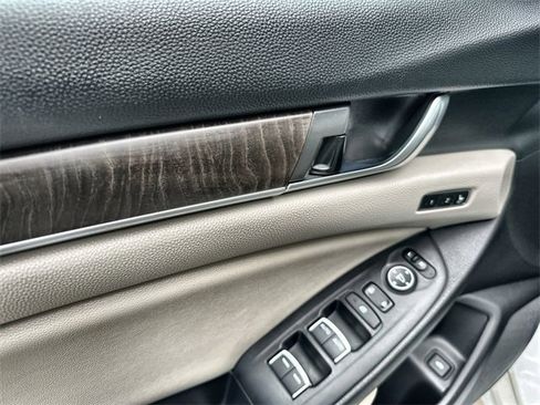 Used 2020 Honda Accord EX-L image 15