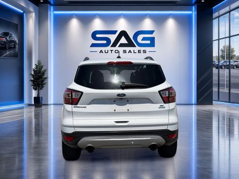 Used 2018 Ford Escape SE FWD image 6