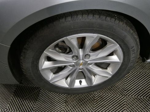 Used 2023 Chevrolet Malibu LT FWD image 11