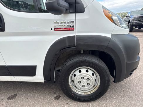 Used 2019 RAM ProMaster 2500 w/ Premium Appearance Group FWD image 24