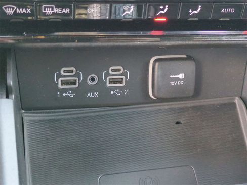 Used 2023 Jeep Grand Cherokee L Altitude image 31