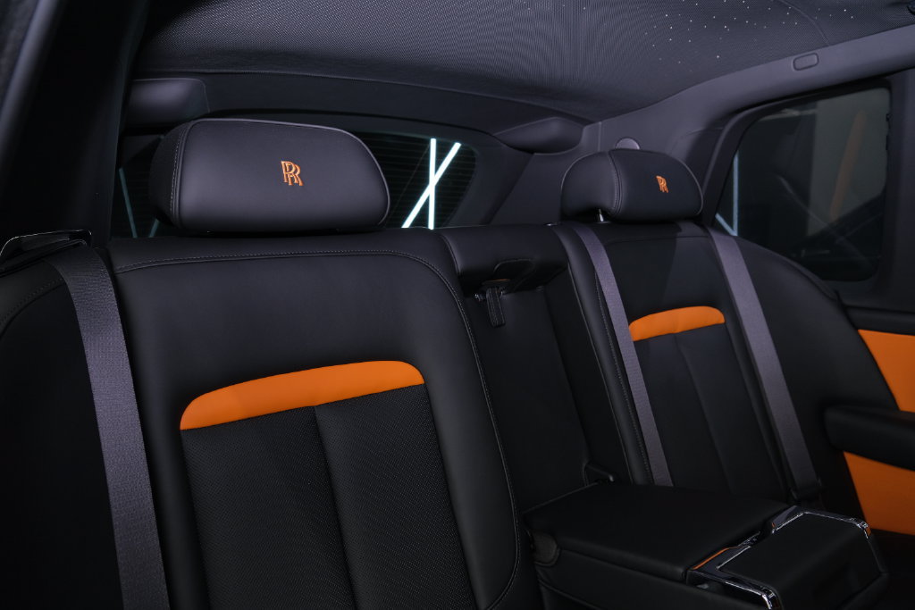 Used 2026 Rolls-Royce Cullinan AWD/4WD image 37