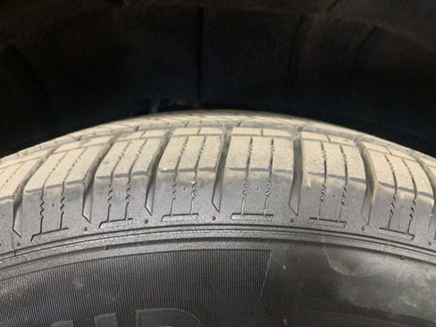 Used 2017 GMC Sierra 1500 SLE AWD/4WD image 51