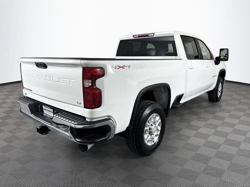 Used 2021 Chevrolet Silverado 2500 LT w/ Fleet Comfort Package AWD/4WD image 7