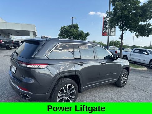 Used 2023 Jeep Grand Cherokee Overland AWD/4WD image 5