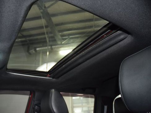 Used 2018 Toyota Tacoma Limited image 44