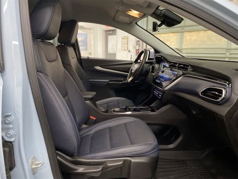 Used 2022 Chevrolet Bolt EUV Premier image 19