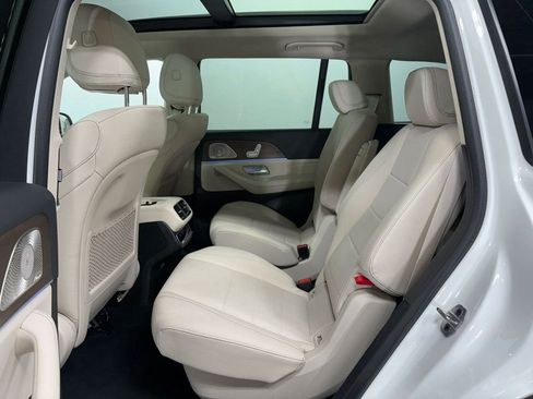 Certified 2025 Mercedes-Benz GLS 450 4MATIC image 26