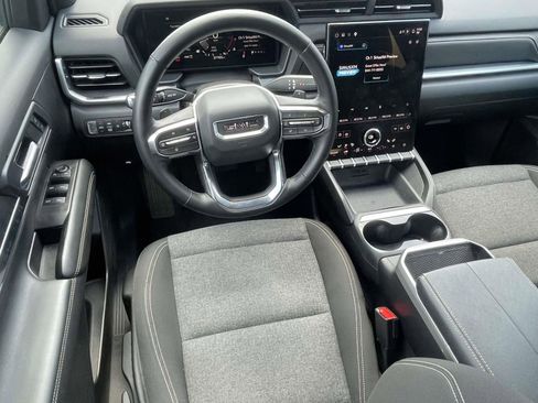 Used 2025 GMC Terrain Elevation AWD/4WD image 11
